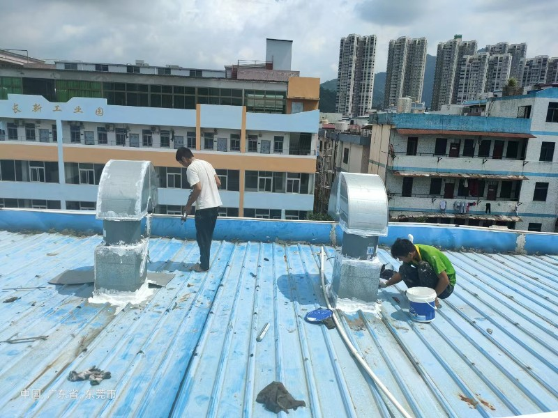 上蔡钢结构屋面涂料维修方法